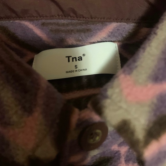 Aritzia TNA Shirt Jacket (Shacket) - Picture 3 of 3